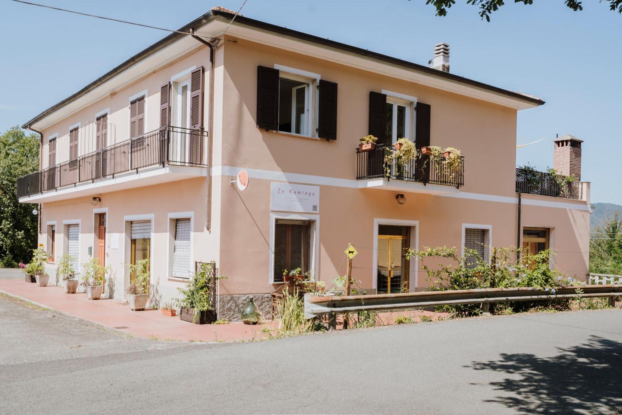 La Raminga Sud Appartement Podenzana Buitenkant foto